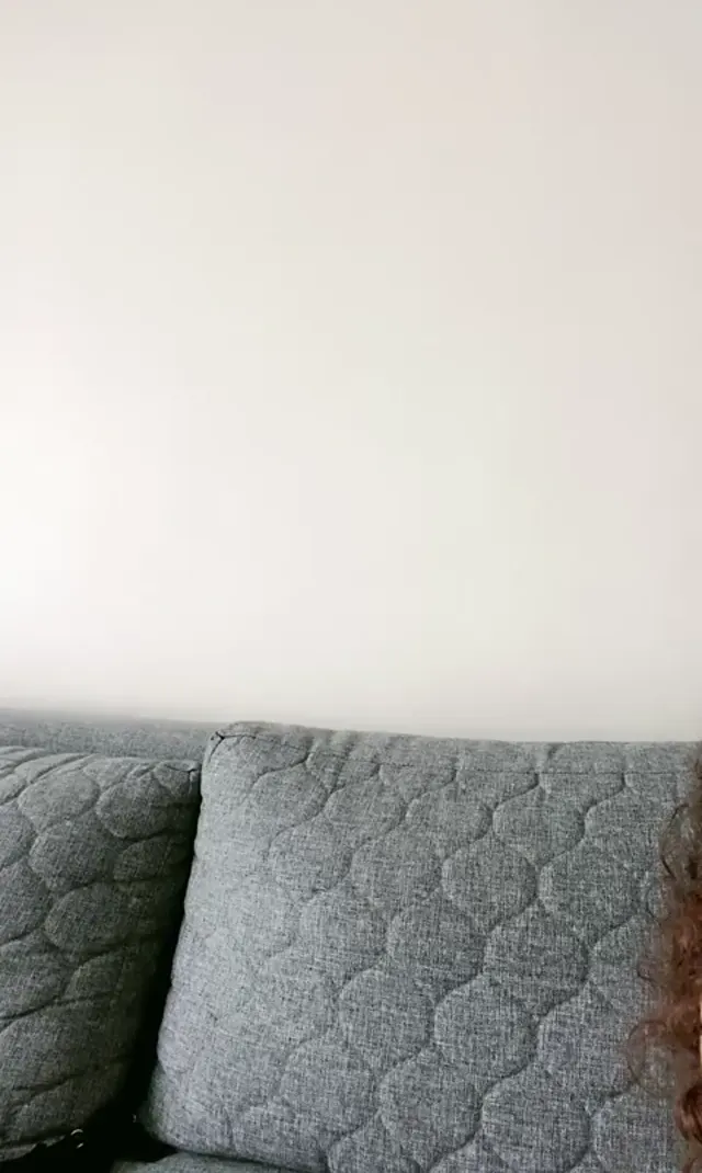 Tango Curly — Tango Curly ifşa Çırılçıplak amcık okşadı · sahne 1