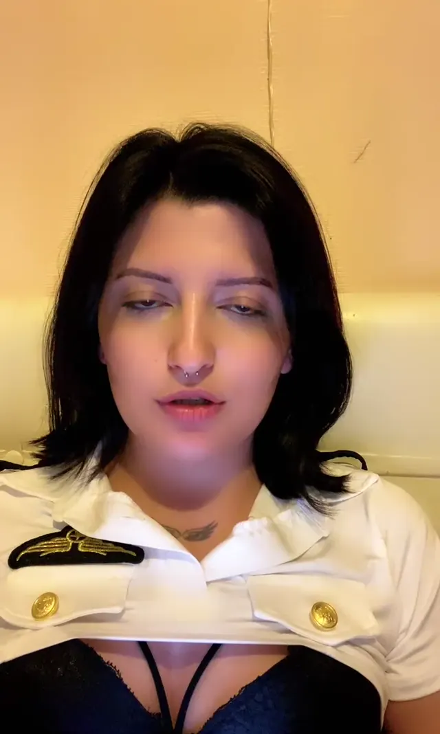 Tango Dilber ifşa Pilot gömlekli full yayın seyret — Tango Dilber — Canlı Yayınlar · sahne 3