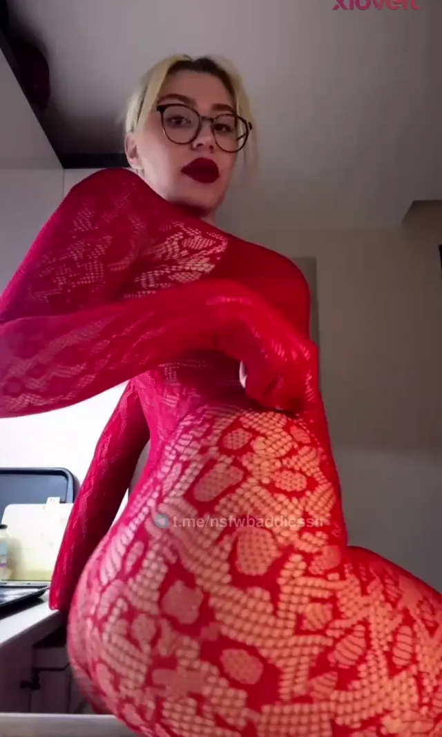 Tango Helen ifşa Sexy hatundan nefes kesen yayın — Tango Helen — Canlı Yayınlar · sahne 3