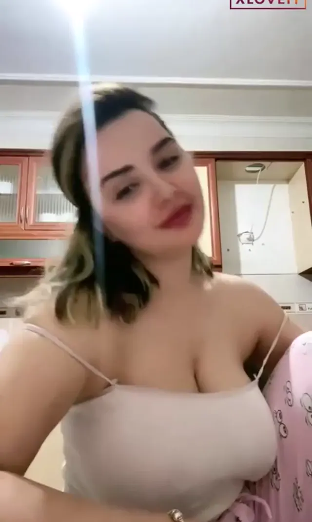 Tango Nur ifşa Pijamalı danslı canlı yayını — Tango Nur — Canlı Yayınlar · sahne 2