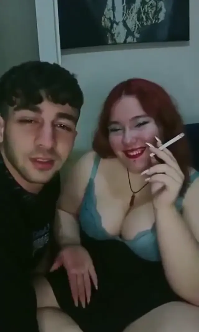 Tango Pisicik — Tango Pisicik ifşa Şişman kızla Keko sevgilisini seyret · sahne 3