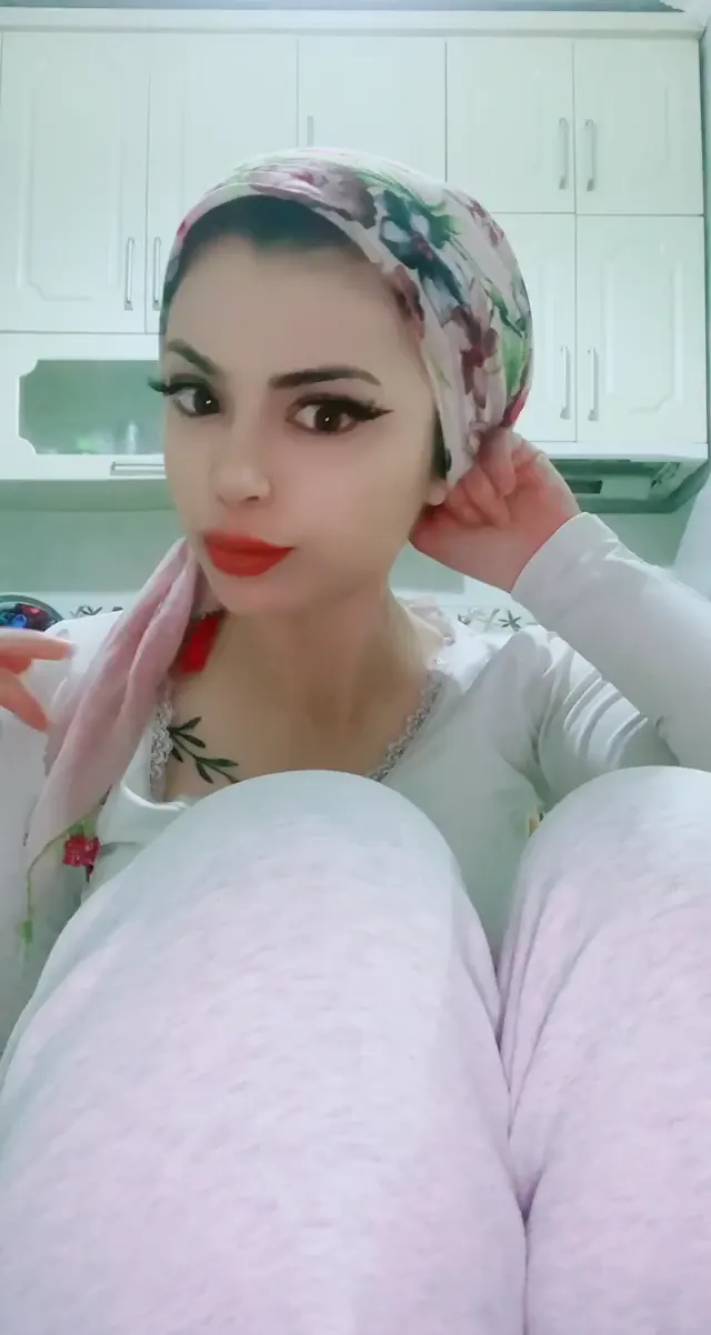 Tango Ponçik Özlem ifşa Türbanlı yayın video Vol 4 — Ponçik Özlem — Canlı Yayınlar · sahne 1