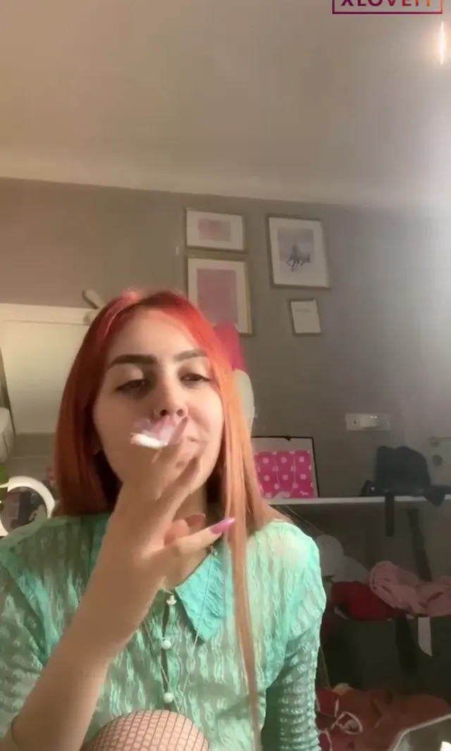 Tango Semfunny ifşa Uzun soluklu yayın seyret — SemFunny — Canlı Yayınlar · sahne 3