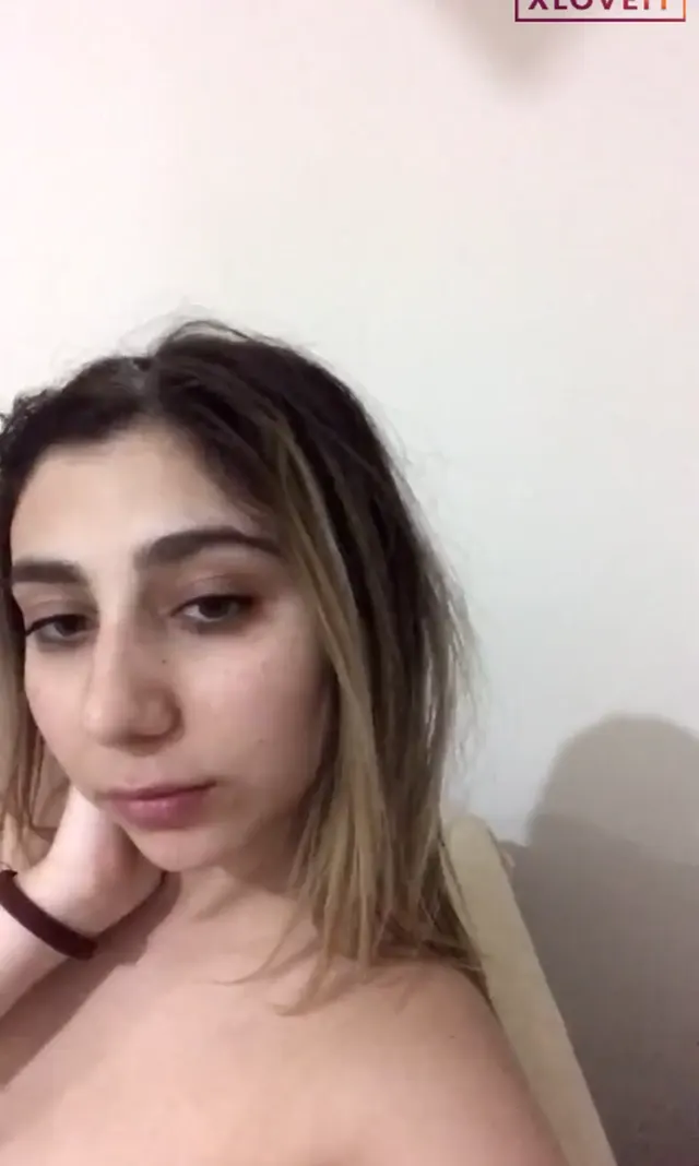 Tango Suzan ifşa Havluyu açıp meme gösterdi — Tango Suzan — Canlı Yayınlar · sahne 1