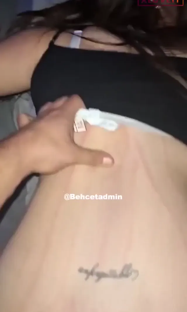 Türbanlı Biricik Porno Yatağa domalıp sikildi — Tango Biricik — Mobil Porno · sahne 2