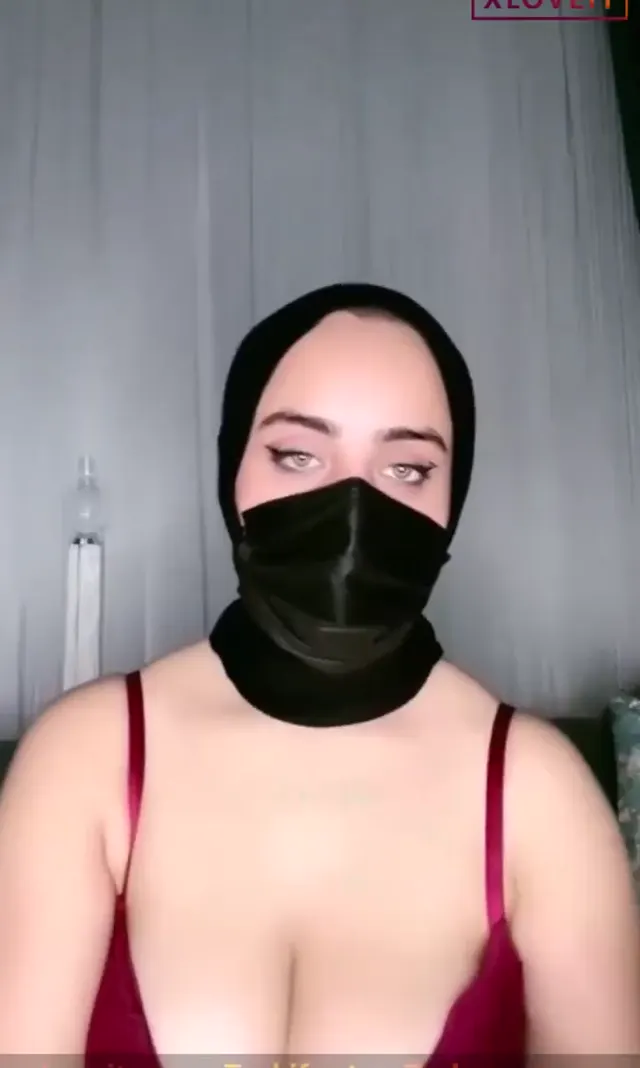 Türbanlı Leyla ifşa Koca memeli kapalı canlı yayında — Türbanlı Leyla — Canlı Yayınlar · sahne 2