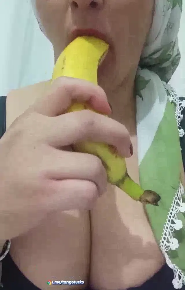 Türbanlı Eda ifşa Büyük memeli azgın hatun — Bedava Porno · sahne 1