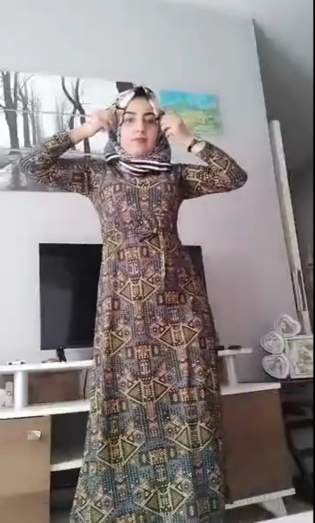 Türbanli Öğretmen — Türk ifşa · sahne 1
