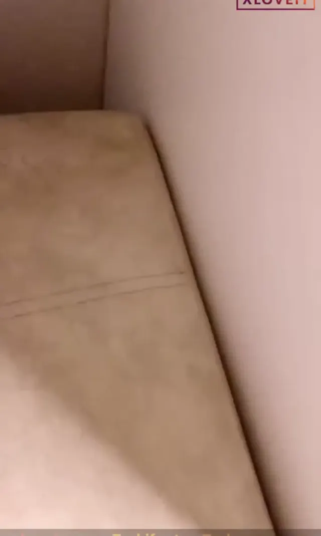 Türk Porno Özge sakso çekip amcığına çaktırdı — Amatör Porno · sahne 2