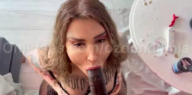 Türk Zenci Pornosu Damla özden siyahiye sakso çekip domaldı — Damla Özden — Mobil Porno · sahne 1