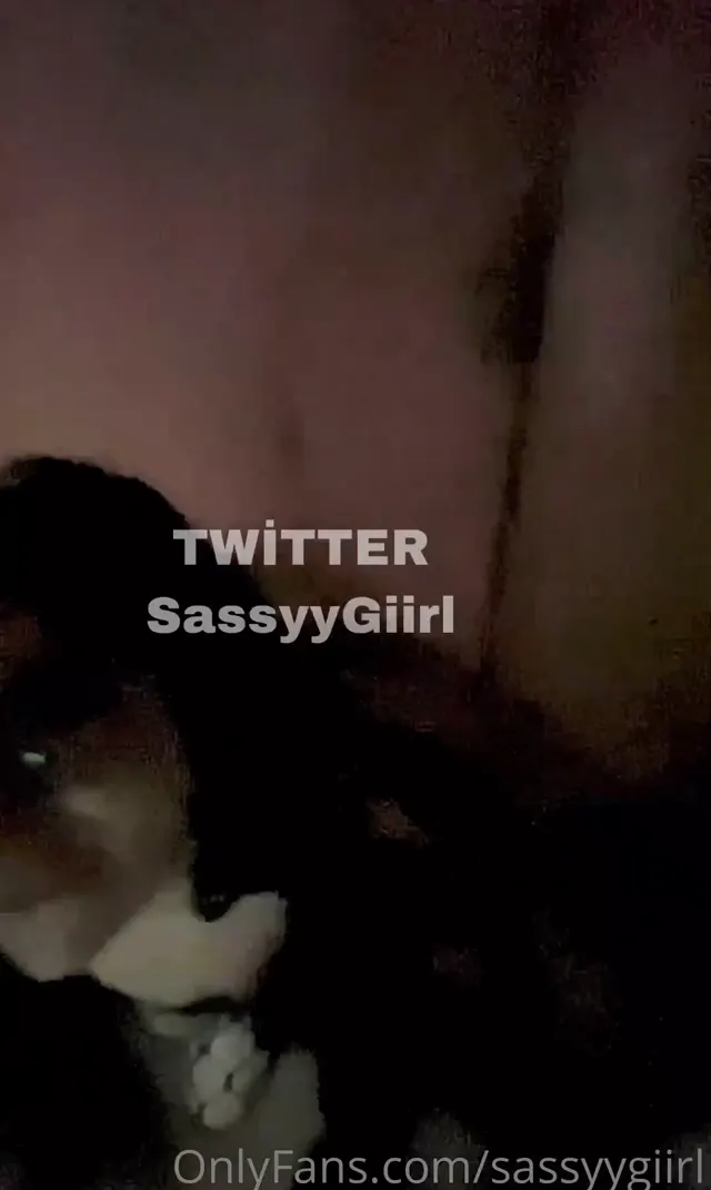 Sakso Porno MinyonQueen Neşe Mert Sassyygiirl seyret — Minyonqueen — Konulu Porno · sahne 2