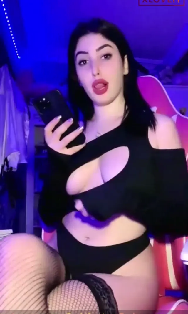 Vena — Vena ifşa Seksi ateşli Türk kızından yayın · sahne 2
