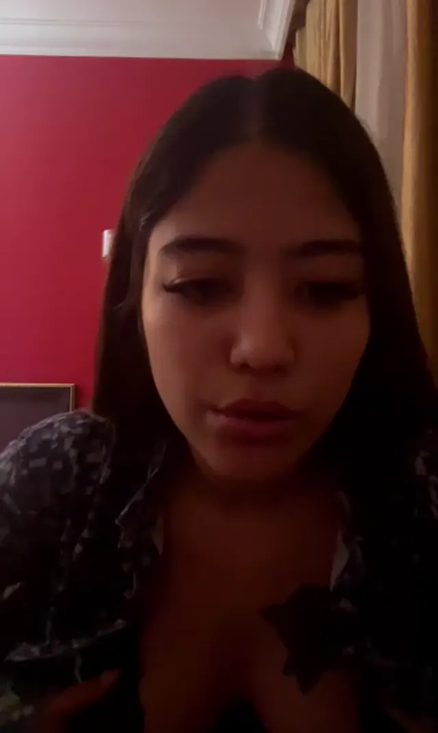 Yıldız Demir ifşa Tango canlı yayın videosu seyret — Yıldız Demir — Canlı Yayınlar · sahne 2