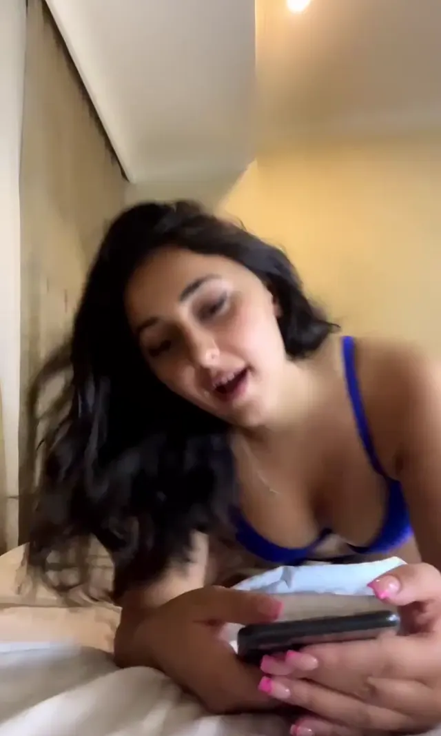 Zeynep Smith nude ifşa Tango canlı yayınını seyret — Zeynep Smith — Canlı Yayınlar · sahne 3