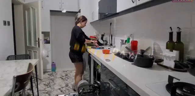 Zeynep Tümbek ifşa Katıl Youtube Part 34 seyret — Zeynep Tümbek — Bedava Porno · sahne 3
