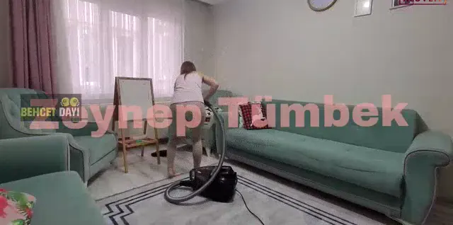 Zeynep Tümbek ifşa Katıl Youtube Part 94 seyret — Zeynep Tümbek — Bedava Porno · sahne 1