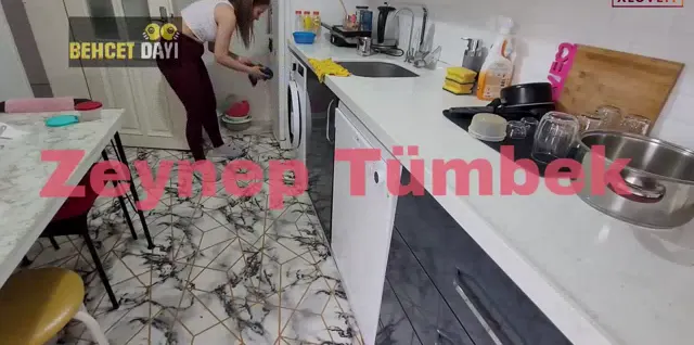 Zeynep Tümbek ifşa Katıl Youtube Part 97 seyret — Zeynep Tümbek — Bedava Porno · sahne 3