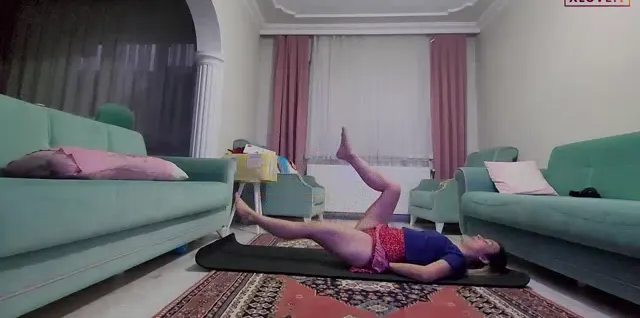 Zeynep Tümbek ifşa Katıl Youtube Part 63 seyret — Zeynep Tümbek — Bedava Porno · sahne 2