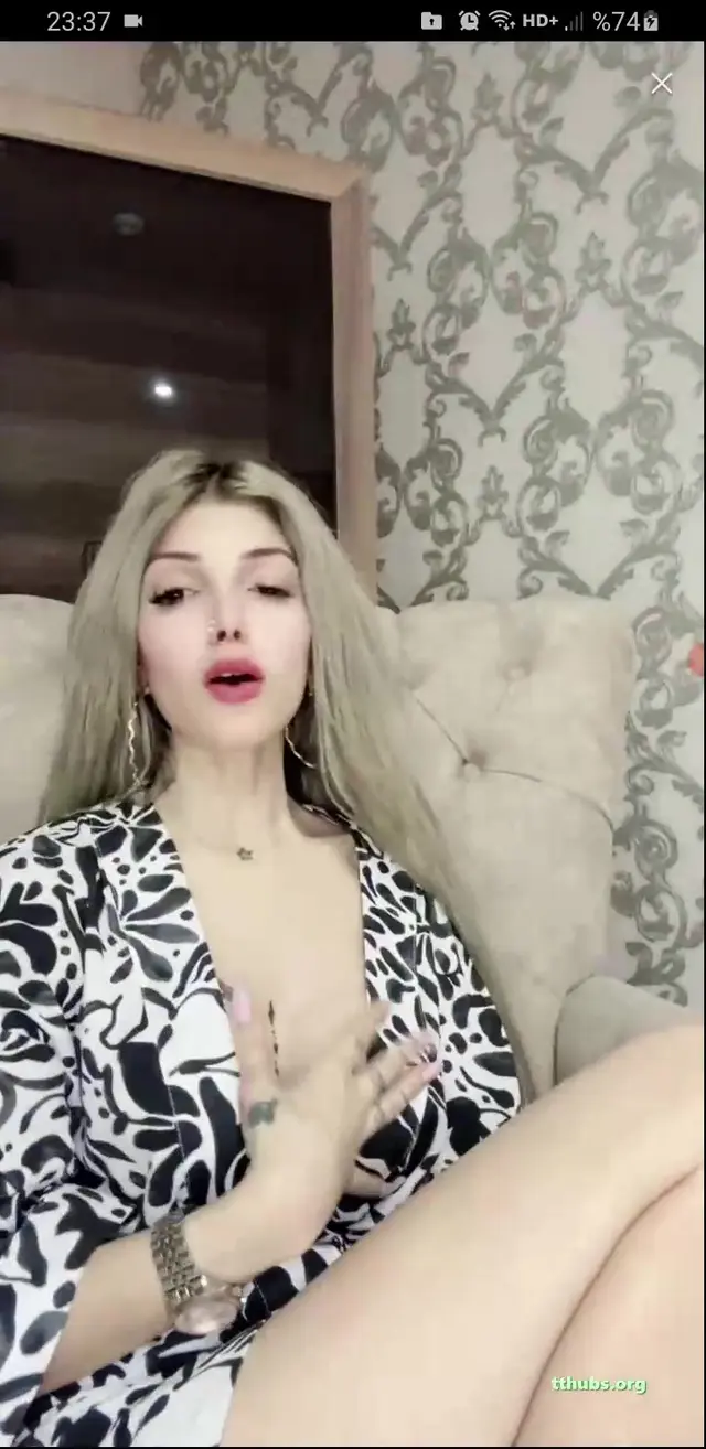 4 5886245596766933536
