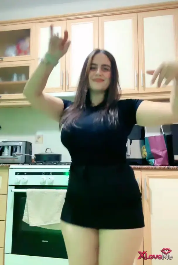 Türk İfşa İzle — Ayşe Elbi ifşa Milf hatunun yayın videosunu seyret — Ayşe Elbi