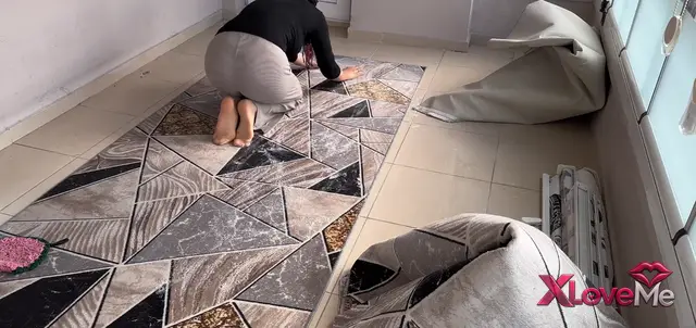 Köylü Porno — Fatma ile Her telden ifşa Halı yıkarken eteği ıslandı — Fatma ile Her Telden