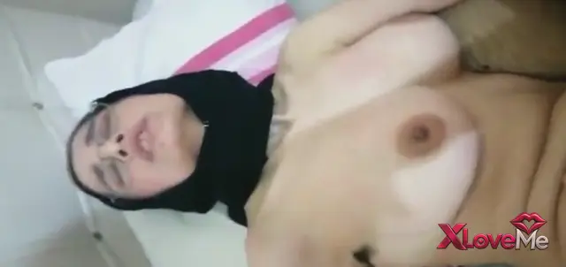 Bedava İfşa — HijabPornQueen ifşa Türbanlı sevimden sex nude videolar — HijabPornQueen