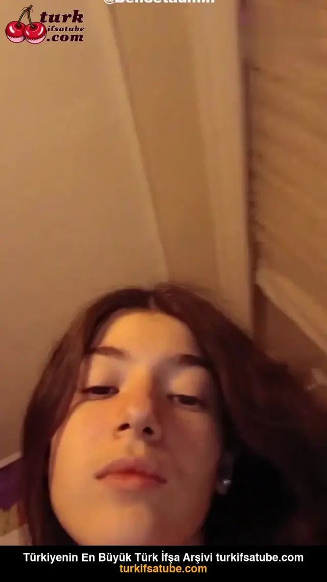 Leylanurun Ciplak Uvey Kardesinin Fotograflari