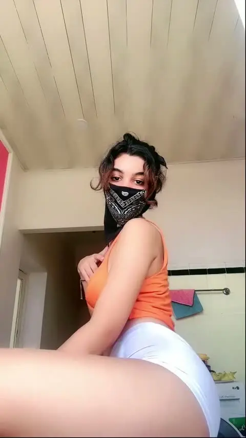 Canlı Yayınlar — Melisa Yilmaz Tango Live 1
