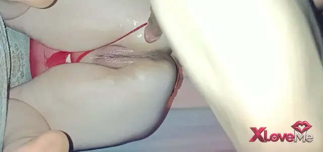 Amatör Sex — Olgun büyük götlü kadının ıslak amını dağıttı