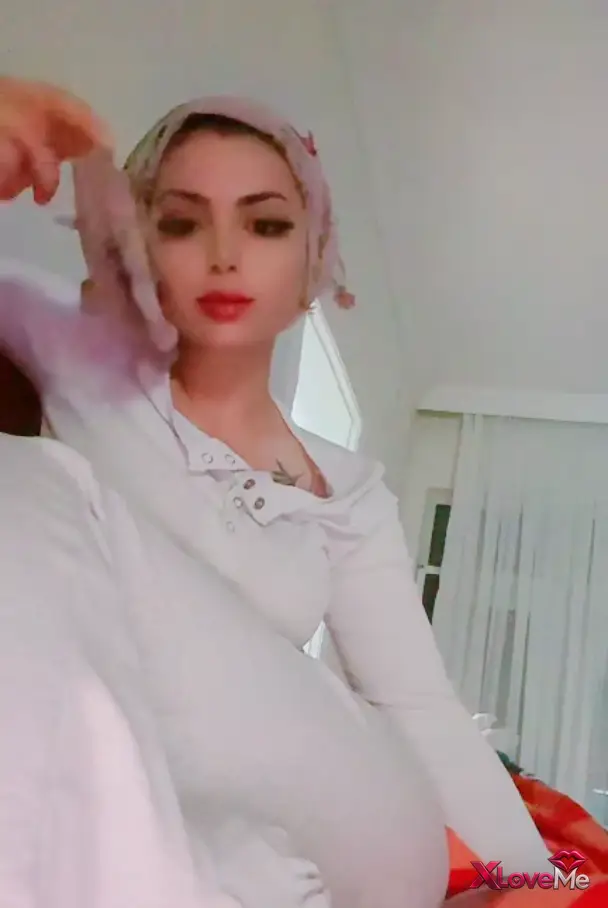 Ponçik Özlem ifşa Türbanlı kızın uzun yayını — Ponçik Özlem