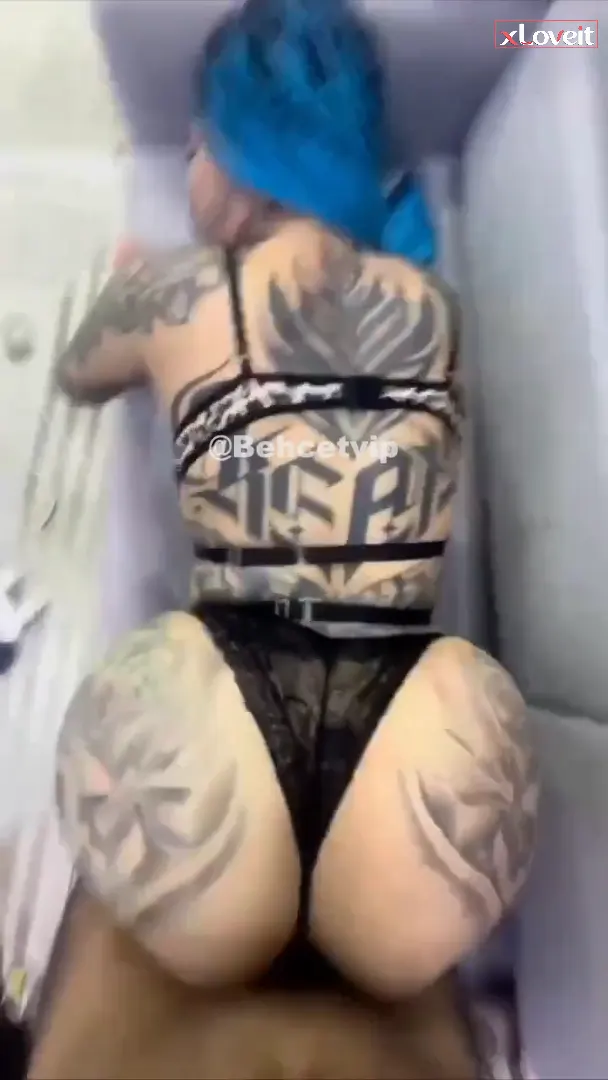 Raperin Yılmaz Sikiş — Raperin Porno Kısa sikiş videosunda inledi — Raperin Yılmaz