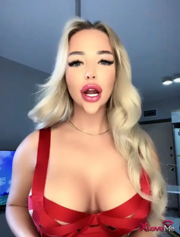 Ateşli Porno — Selin ifşa Heryeri yapılı kızdan nude yayın — Selin