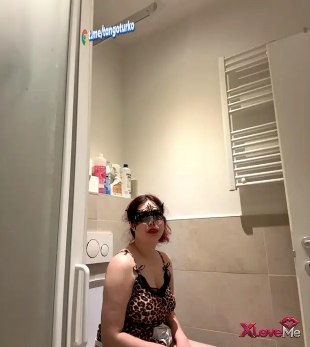 Sex Hikayeleri — Tango Buse ifşa Anal götten yediği hikayeyi anlattı — Tango Buse