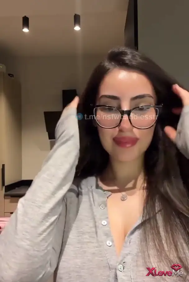 Türk İfşa Twitter — Tiktok Zenoliy ifşa Güzel hatunun yayınını seyret