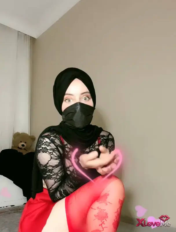 Türbanlı Boncuk ifşa Çok sağlam fiziği var — Türbanlı Boncuk