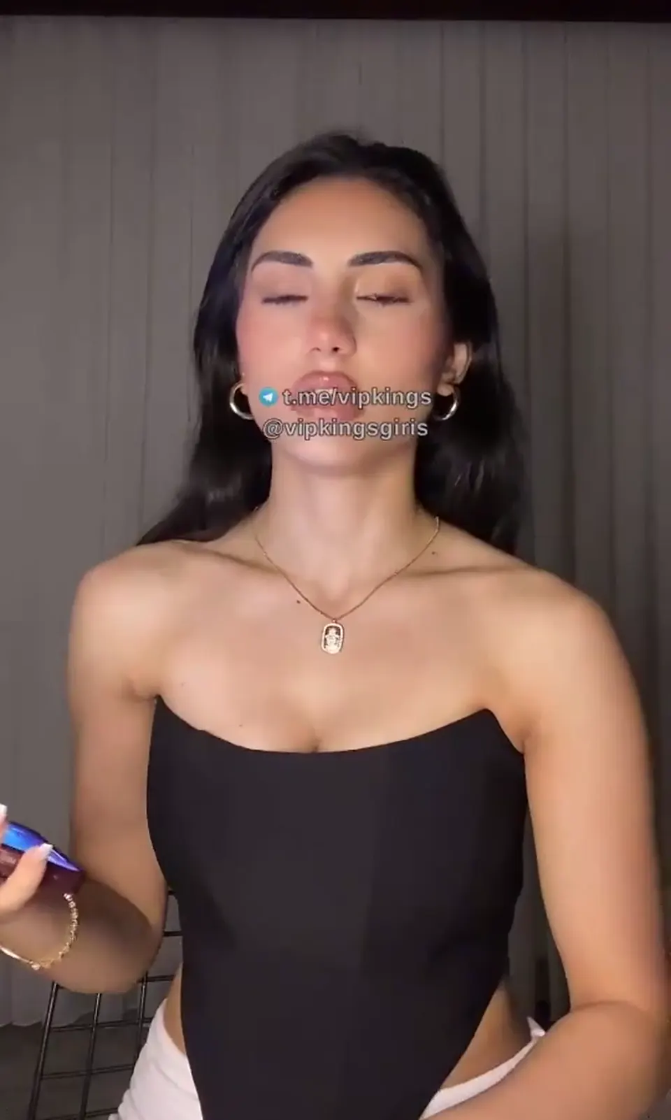 Bigo Ayşe Seksi Esmerden mini etekli yayın — Canlı Yayınlar