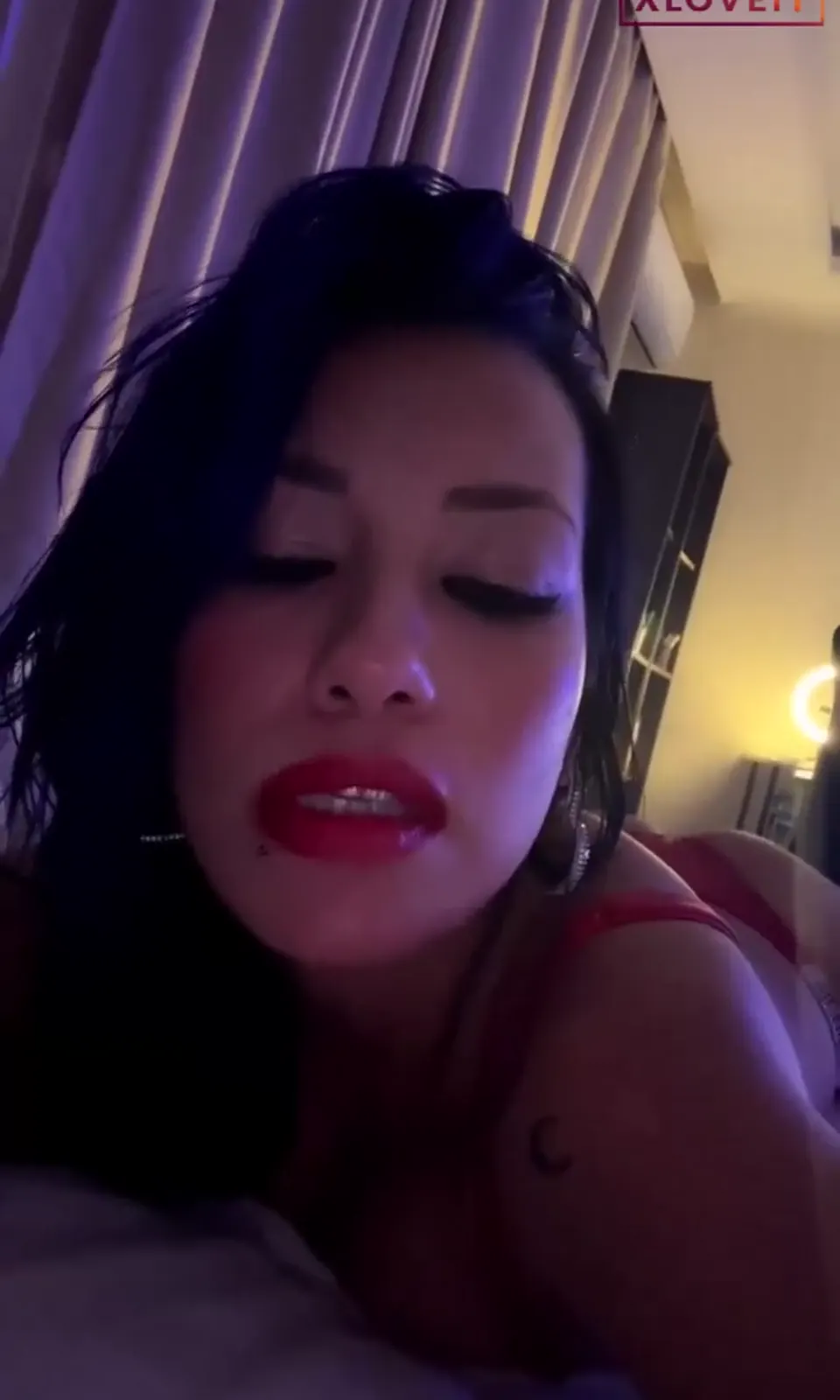 Serenay Okay ifşa Part 96 nude yayın seyret — Serenay Okay — Canlı Yayınlar