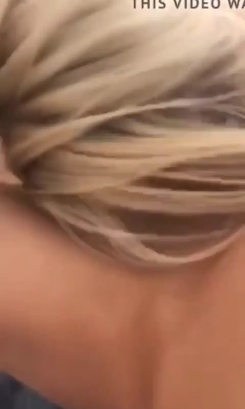 Türk milf hatundan iştahlı sakso seyret — Amatör Porno